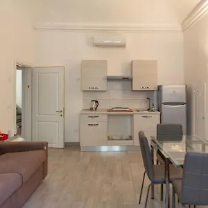  Apartamento Beautiful In Quite Area