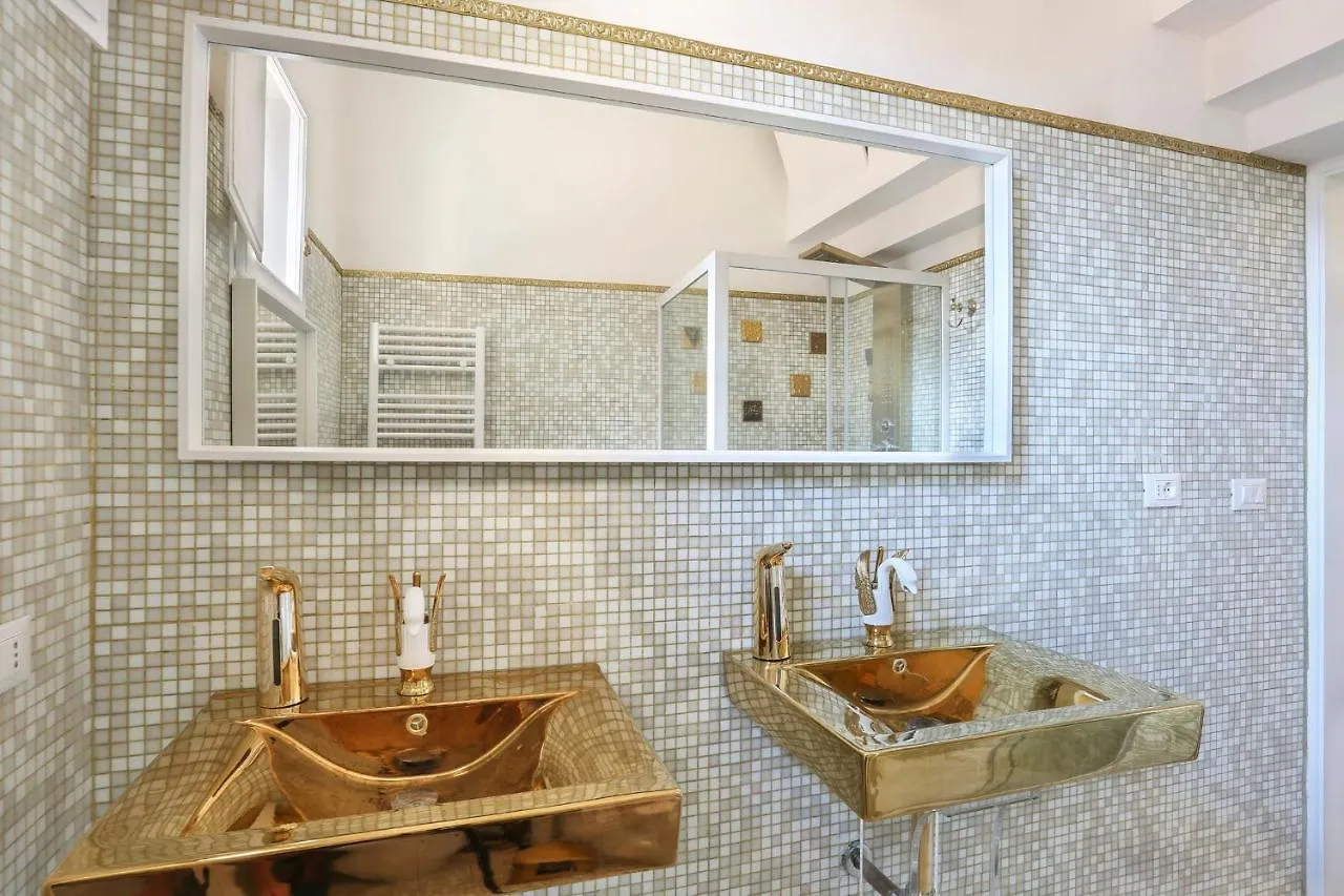 Apartment Lullaby Suite Near Palazzo Vecchio And Piazza Signoria -Hosted By Sweetstay Florence
